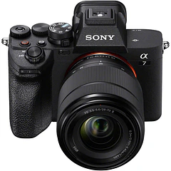 Sony a7 IV con lente 28-70mm f/3.5-5.6 II