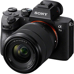 Sony a7 III con lente 28-70mm f/3.5-5.6 II