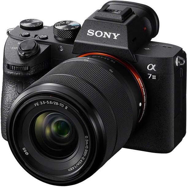 Sony a7 III con lente 28-70mm f/3.5-5.6 II 1