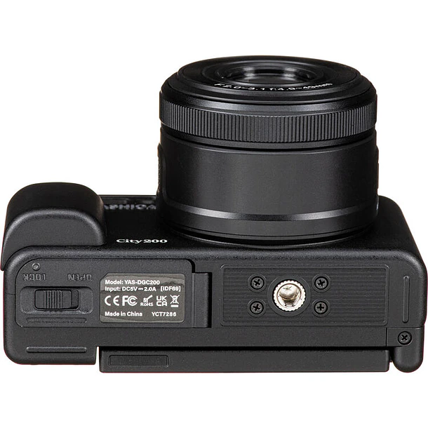 Yashica City 200 Digital Camera 7