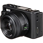 Yashica City 200 Digital Camera 9