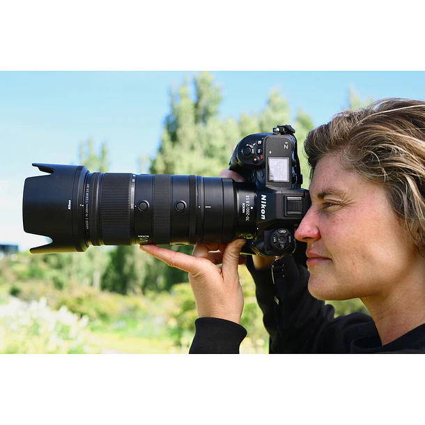 NIKKOR Z 70-200mm F 2.8 VR S II 7