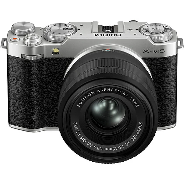 FUJIFILM X-M5 con lente XC 15-45mm f/3.5-5.6 (Silver) 4