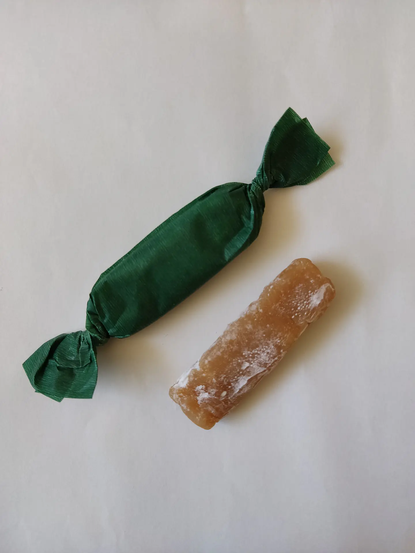Caluga Vainilla con Trozos de Nuez (100 g) 2