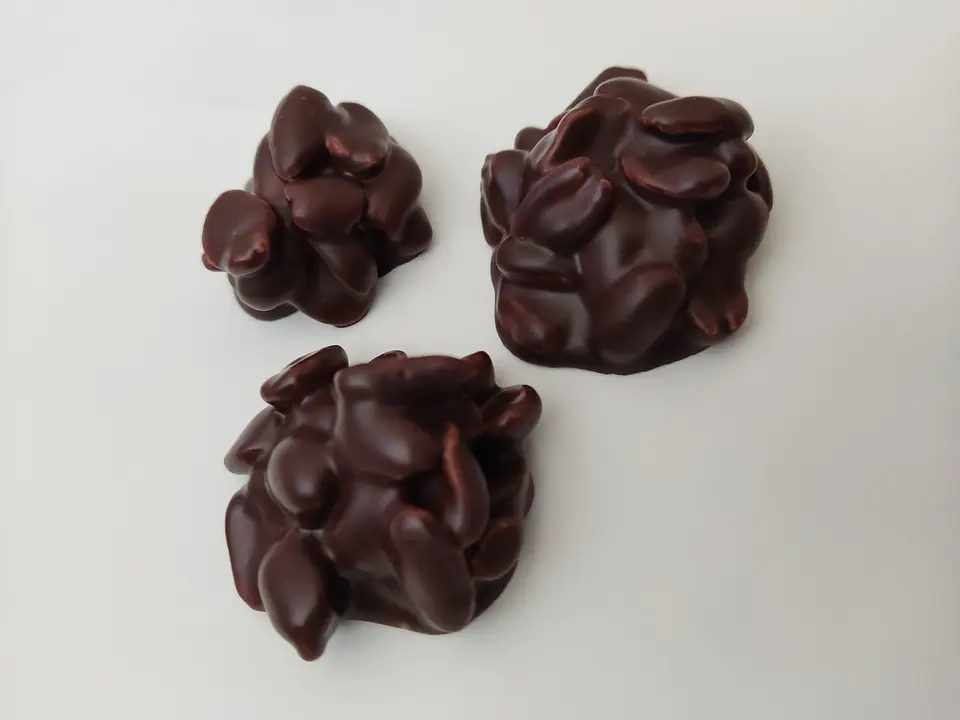 Montoncitos de Maní (100 gramos) 1