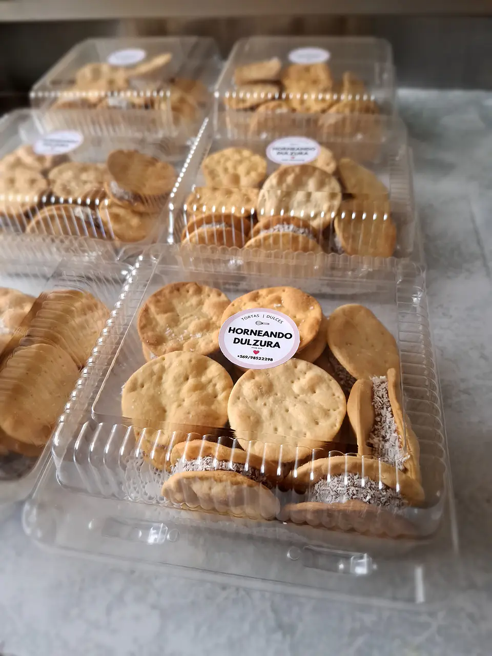 Alfajores de Hojarasca caja 24 Minis 3