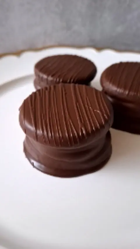 Alfajor Mendocino Manjar Centro Chocolate 