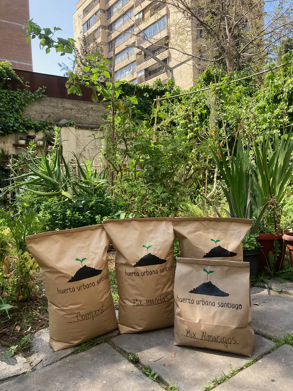 Compost 25 LTS 1