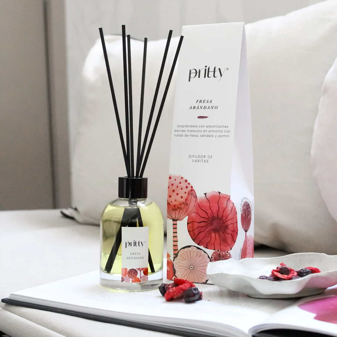 Difusor Varitas Fresa & Arandanos 130 ml - Pritty  1