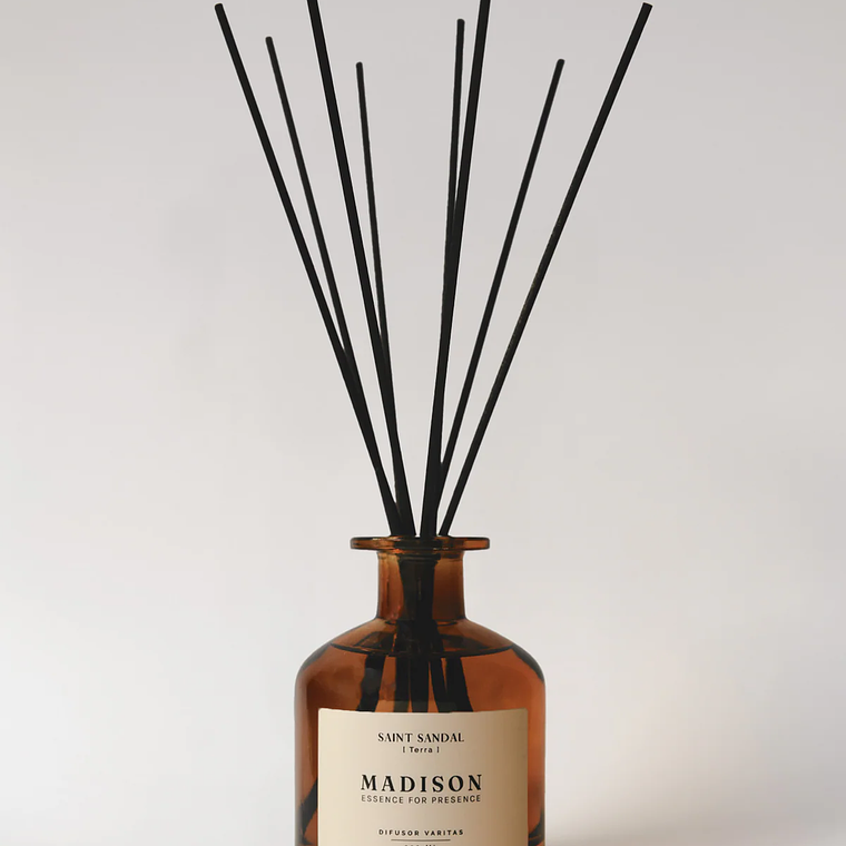 Difusor Varitas Saint Sandal 250ml - Madison  1