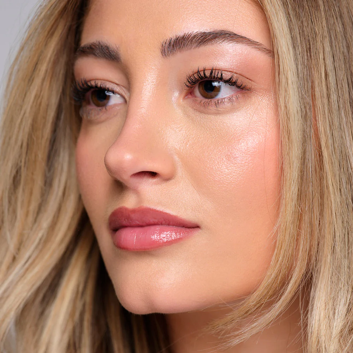 Labial Hidratante Nude Intense 1.8g - Asia  4