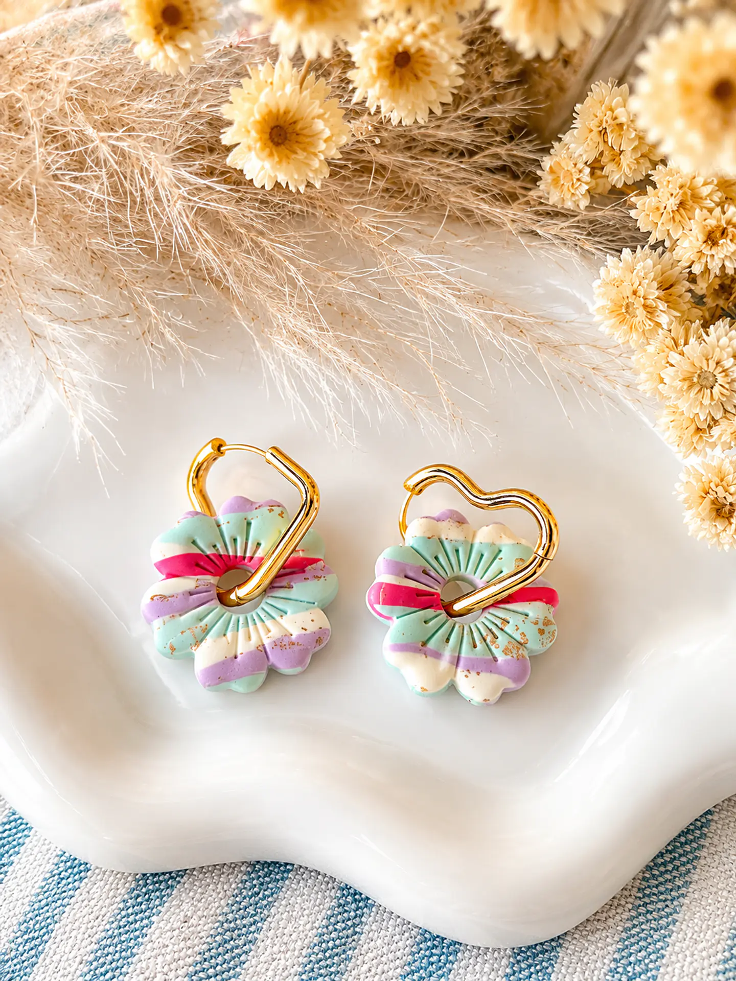 🌈✨ Aritos Flor Arcoíris Pastel 🍰  3