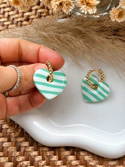 Charm Corazón Rayas Menta 🩵