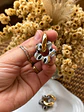 Charm Flor Monocroma 🖤 - Miniatura 3