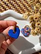 💙 Charm Corazón Flores Pop Reversibles 💙 Talla M Mate - Miniatura 4