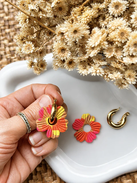 🌸 Charm Flor Rayada Tropical 🌸