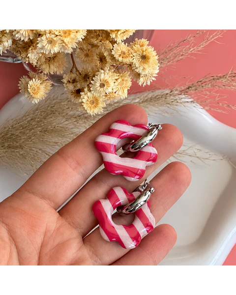 🌸 Charm Flor Rayada Fucsia y Nude 🌸