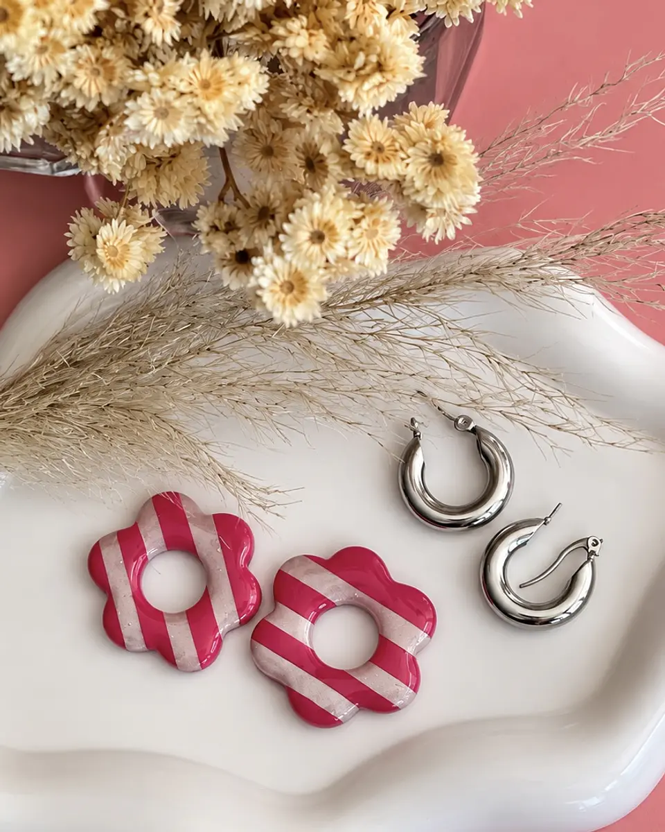 🌸 Charm Flor Rayada Fucsia y Nude 🌸 2