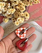 🌸 Charm Triangular Damero Naranjo y Blanco 🌸 - Miniatura 3