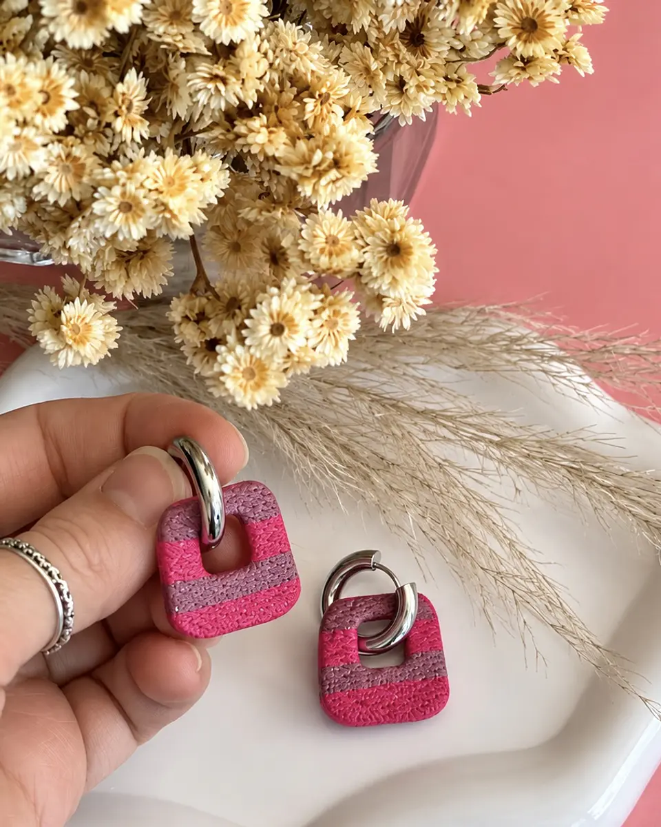 🌸 Charm Cuadrado Fucsia y Malva 🌸 2