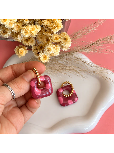 🟪 Charm Cuadrado Burdeo y Rosa 🟪