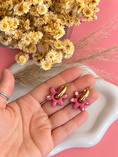 🌸 Charm Flor Fucsia y Burdeo y rayas 🌸