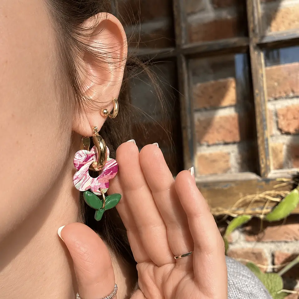 🌸 Charm Flor Marmoleada Rosa y Burdeo 🌸 2