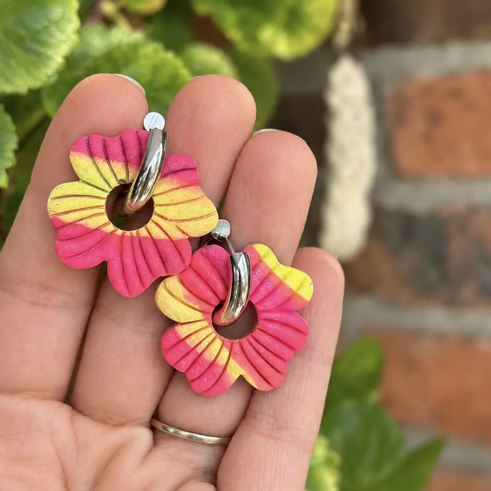 🌺 Charm Flor Degradé Fucsia y Amarillo 🌺 3