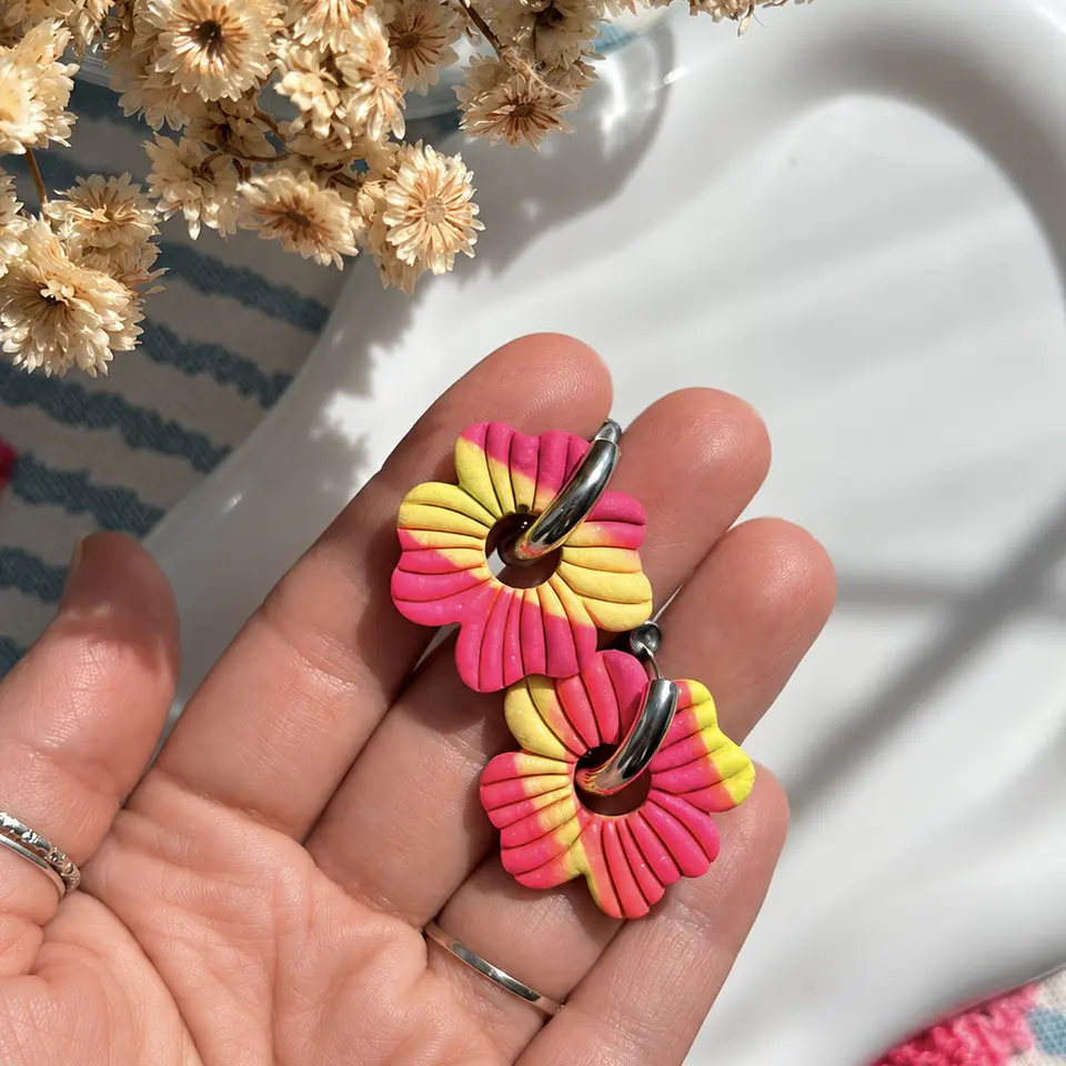 🌺 Charm Flor Degradé Fucsia y Amarillo 🌺 4