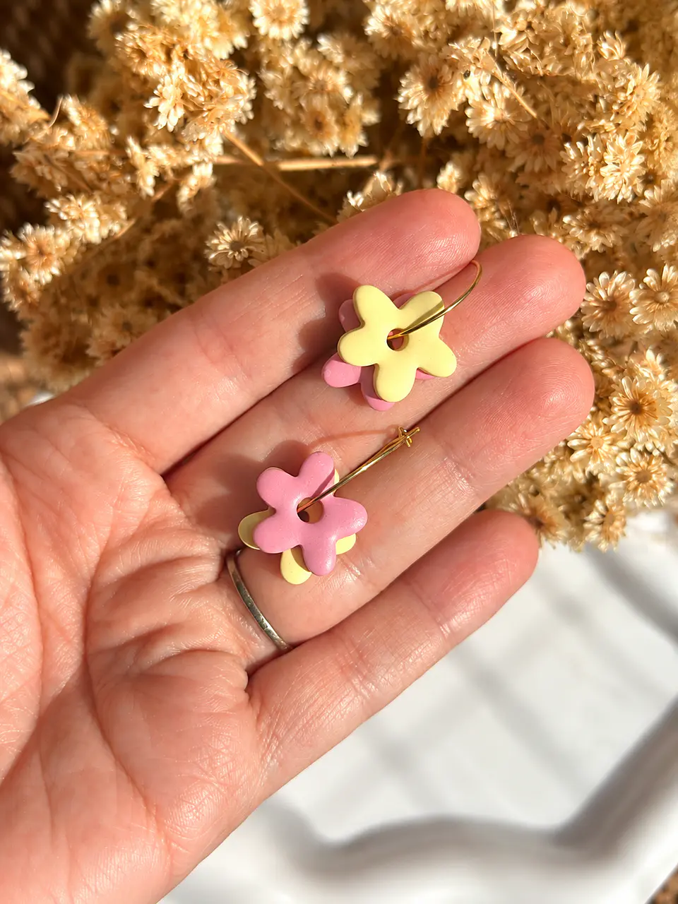 🌸 Set de Aros Florcitas Dobles Rosa y Amarillo 🌸 1