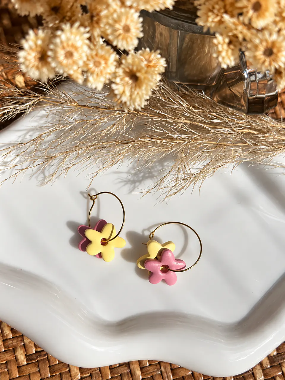 🌸 Set de Aros Florcitas Dobles Rosa y Amarillo 🌸 3