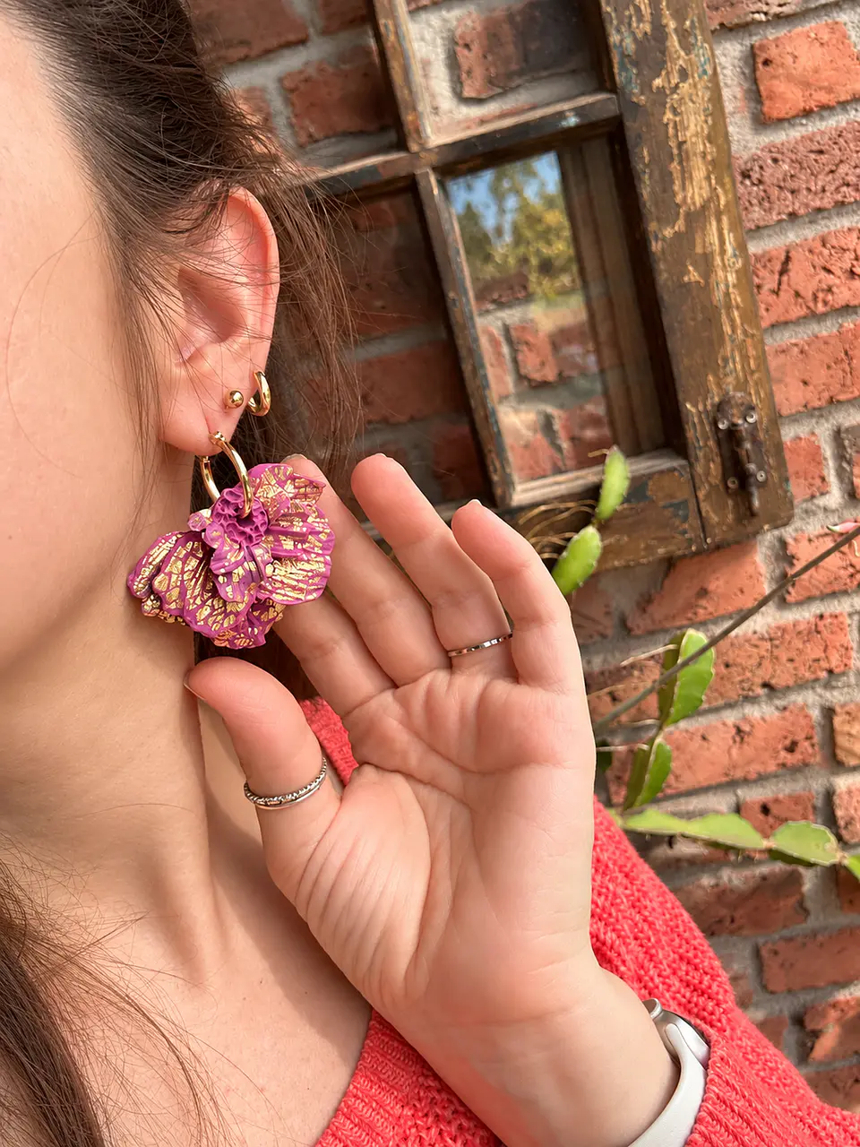 💜 Charm Flor Magenta y Dorado 💜 Incluye Argolla 3