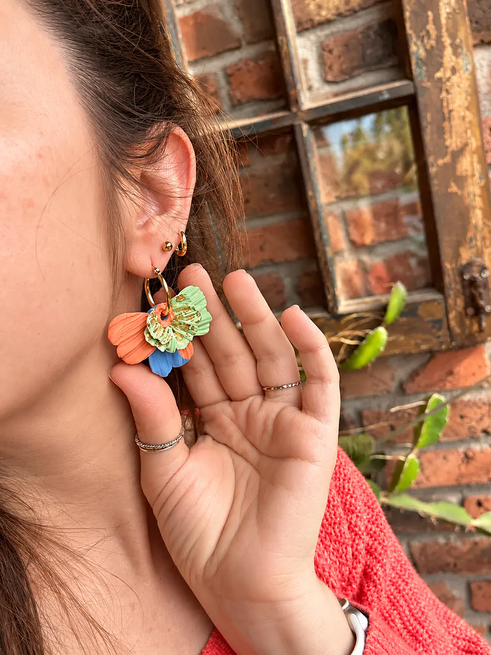 🌈 Charm Flor Multicolor y Dorado 🌈 Incluye Argolla 3