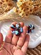 🩵 Charm Flor Celeste y Borgoña Abstracto 🩵 - Miniatura 2