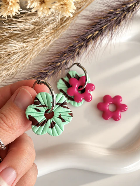 🩷 Set Flor Menta y Frutos Rojos 🩷 Incluye Argollas