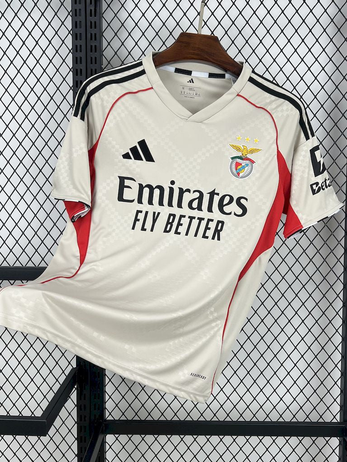 CAMISOLA DO BENFICA 25/26 BEGE 1