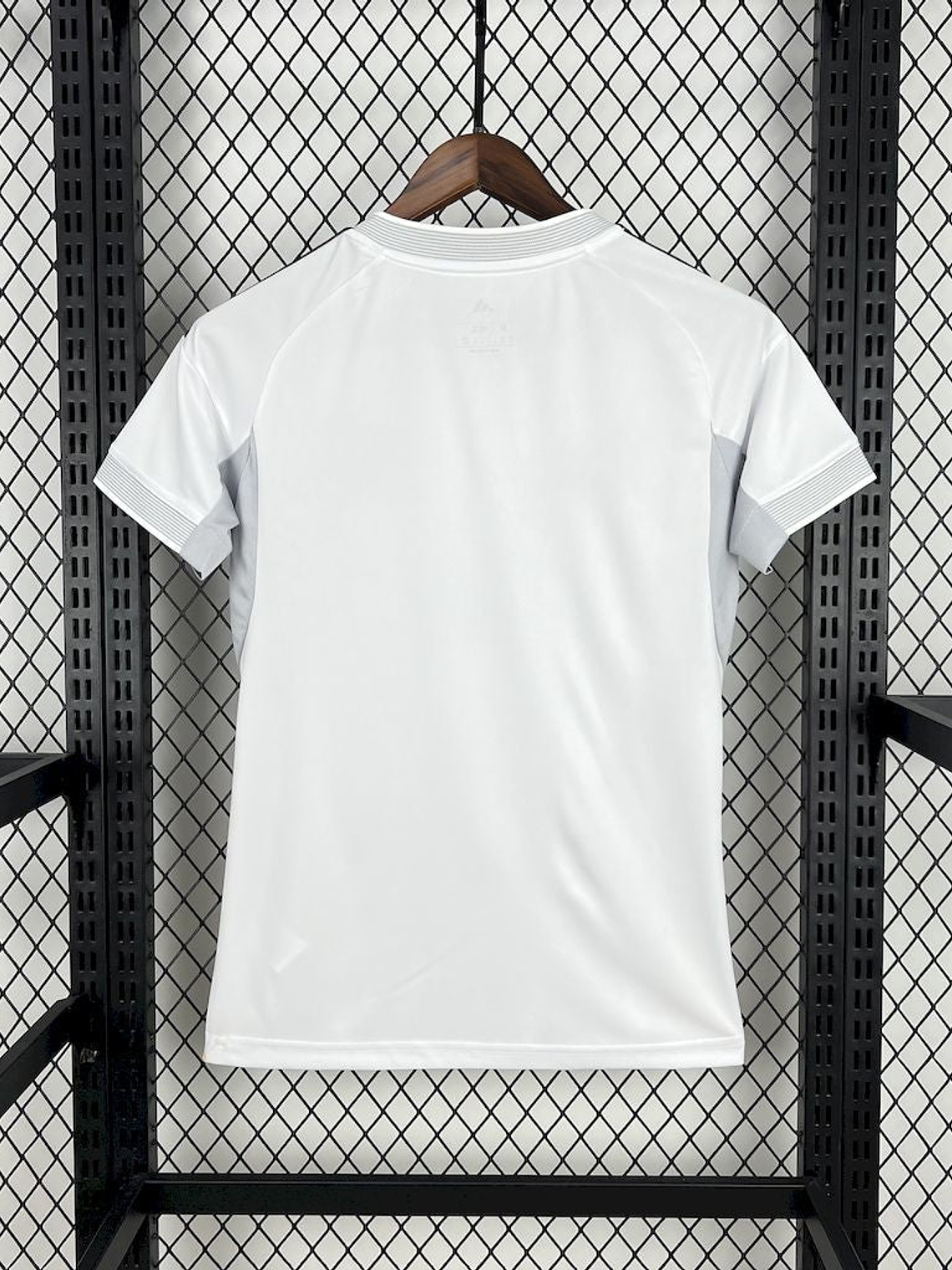 CAMISOLA FEMININA DO REAL MADRID 25/26 BRANCO 3