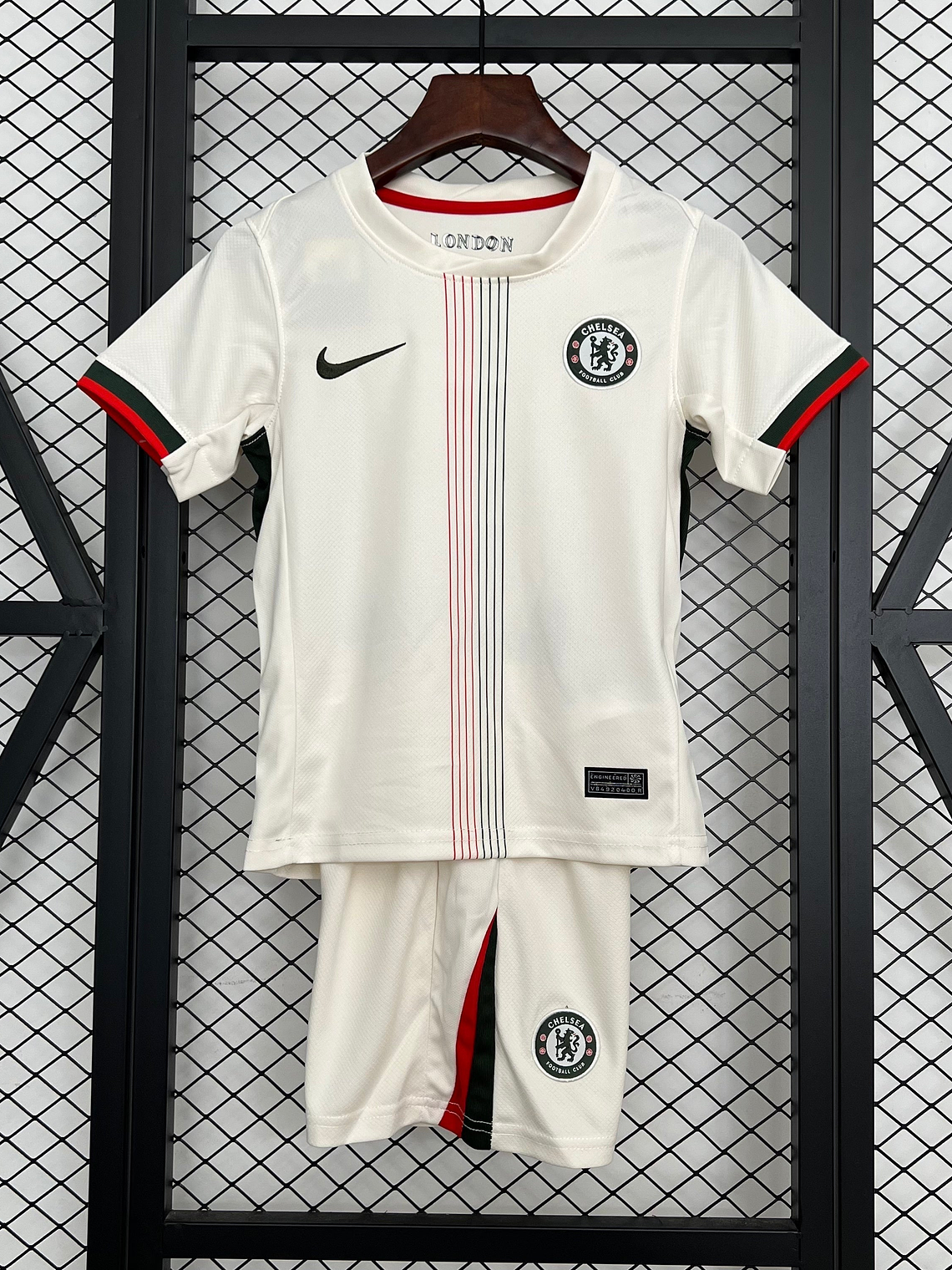 KIT INFANTIL DO CHELSEA 25/26 BRANCO 1