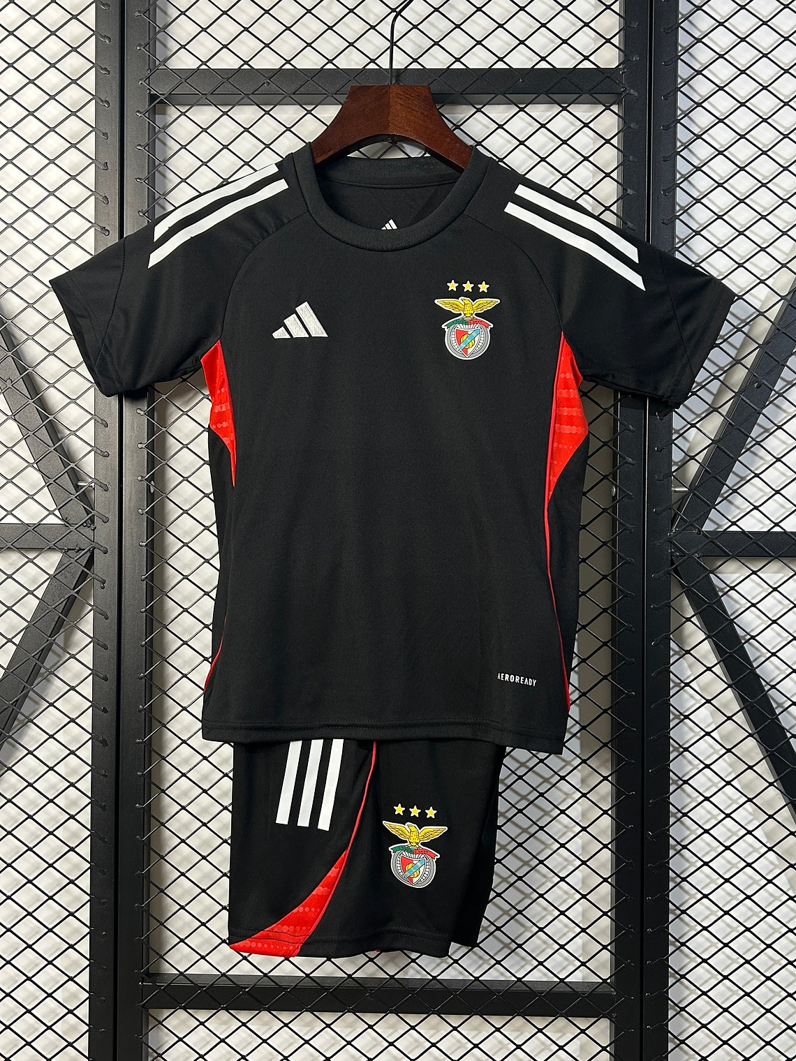 KIT INFANTIL DO BENFICA 25/26 PRETO 1