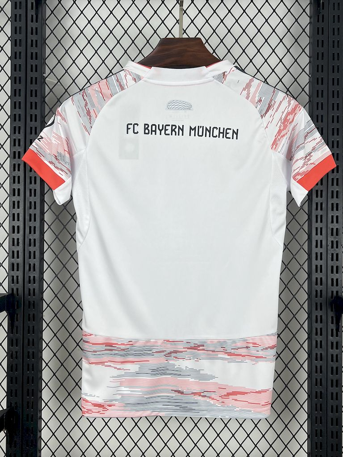 CAMISOLA FEMININA DO BAYERN MUNICH 25/26 MULTICOLOR 3