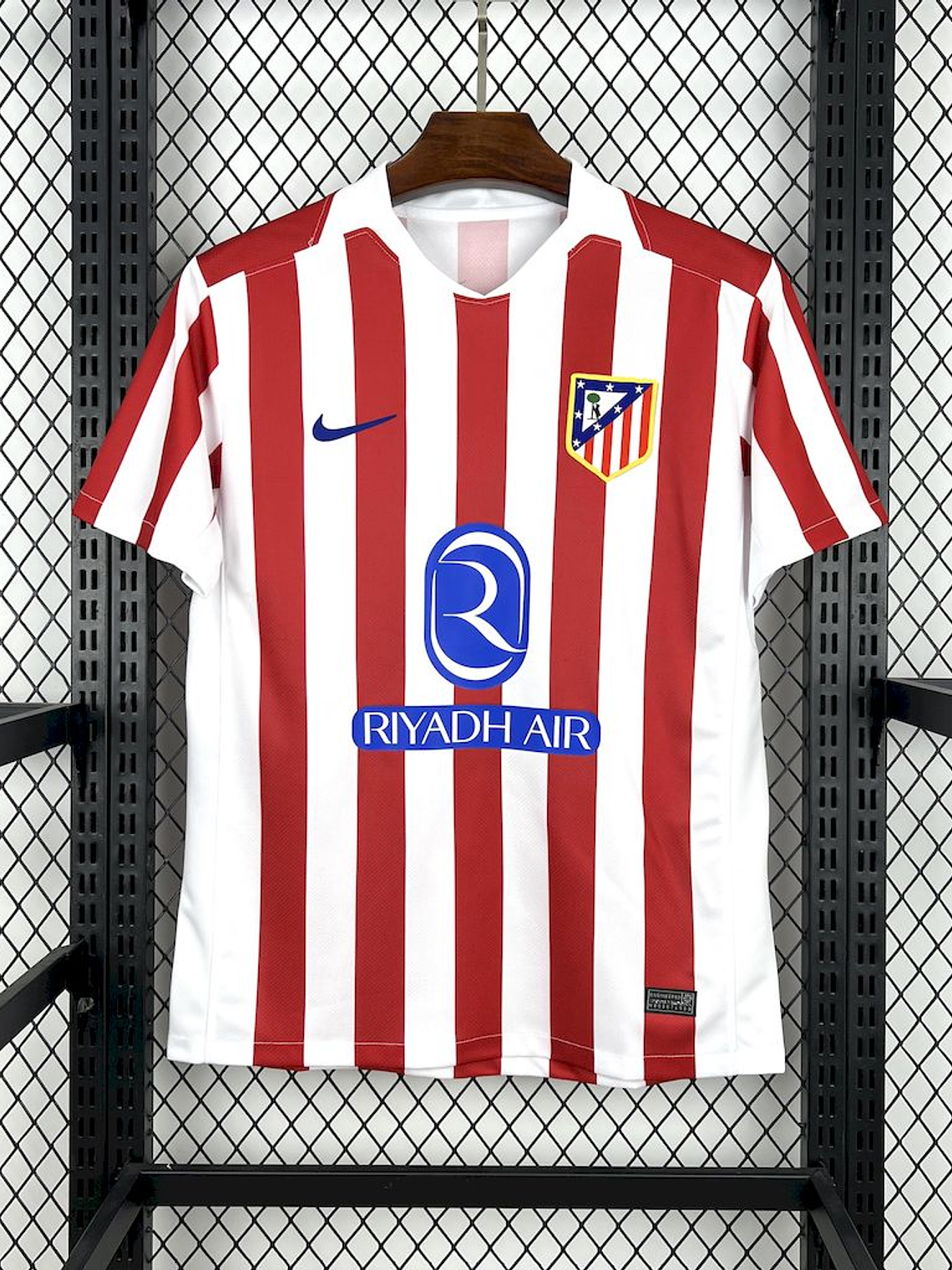 CAMISOLA DO ATLETICO DE MADRID 25/26 BRANCO E VERMELHO 2