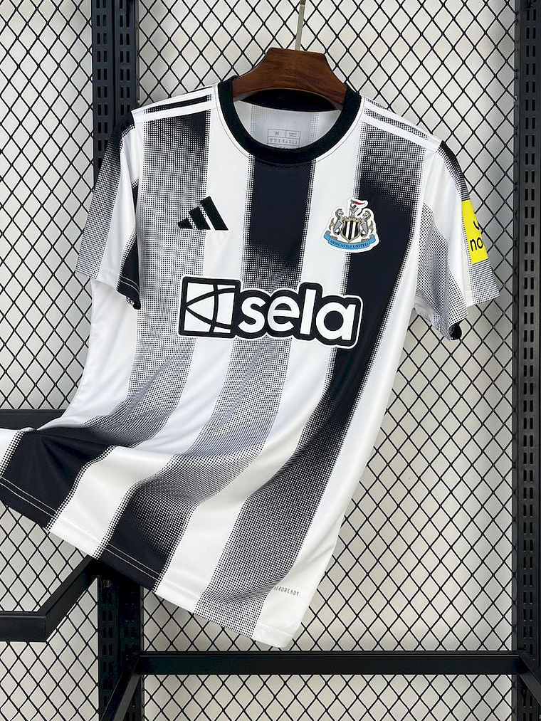 CAMISOLA DO NEWCASTLE 25/26 BRANCO E PRETO 1