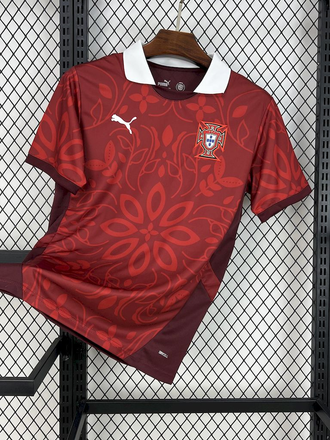 CAMISOLA DA SELEÇÃO DE PORTUGAL 25/26 VERMELHO 1