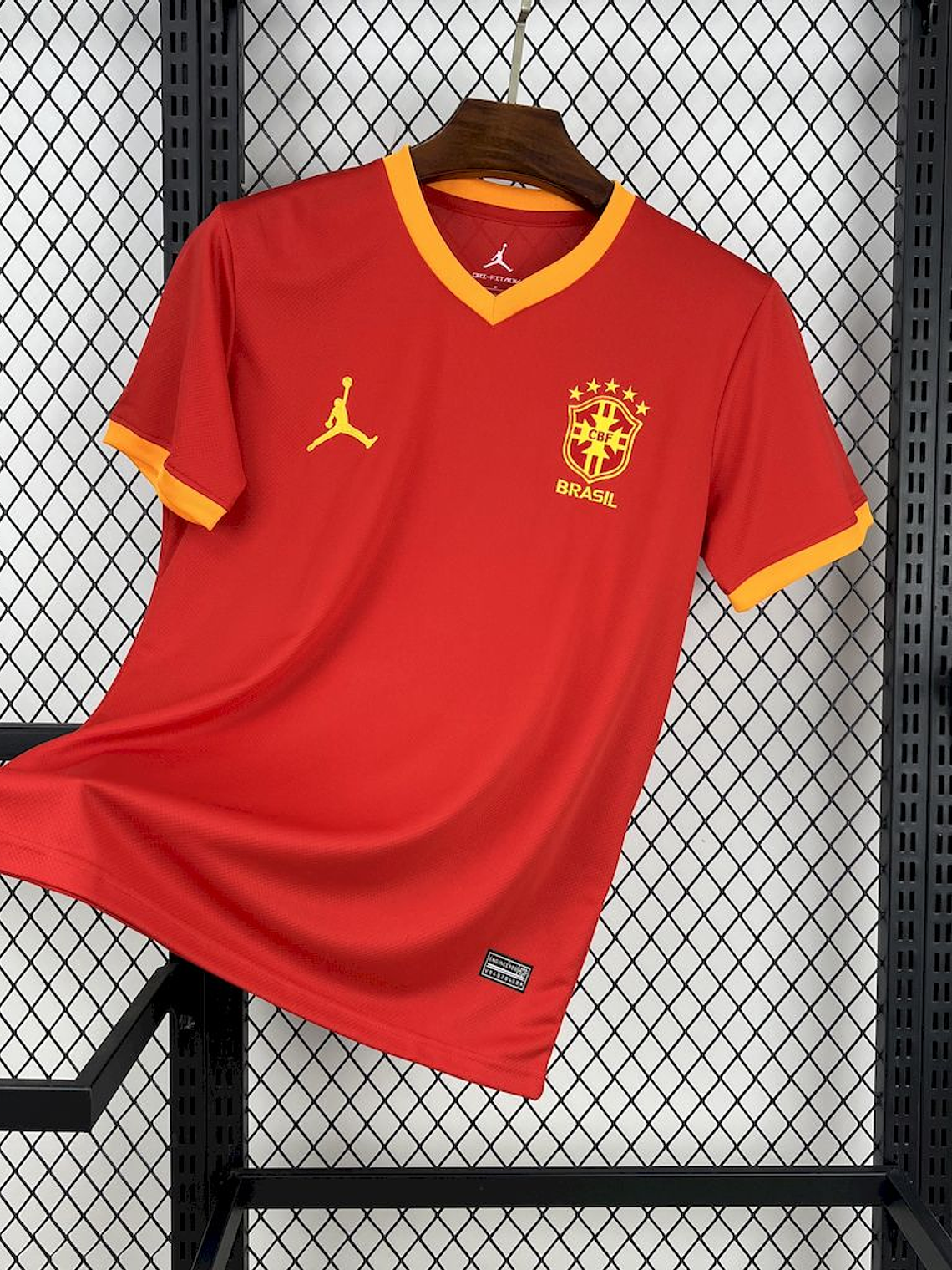 CAMISOLA DA SELEÇÃO DO BRASIL 25/26 VERMELHO EDIÇÃO ESPECIAL 1