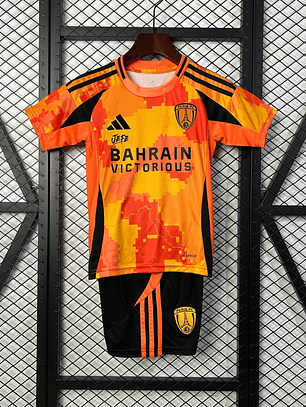 KIT INFANTIL DO REAL MADRID 25/26 LARANJA