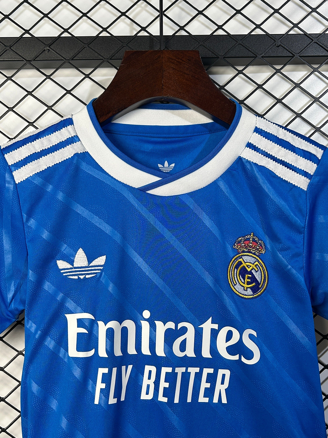 KIT INFANTIL DO REAL MADRID 25/26 AZUL 2