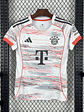 CAMISOLA FEMININA DO BAYERN MUNICH 25/26 MULTICOLOR - Thumbnail 1