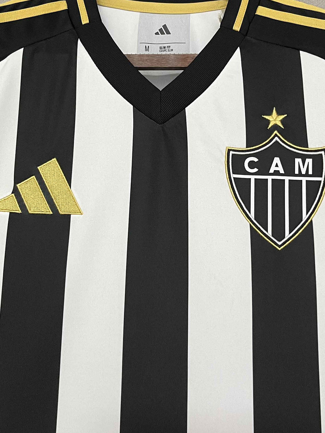 CAMISOLA DO ATLETICO MINEIRO 25/26 PRETO E BRANCO 2
