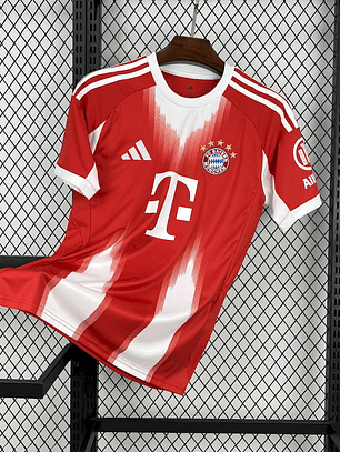 CAMISOLA DO BAYERN MUNICH 26/27 VERMELHO E BRANCO