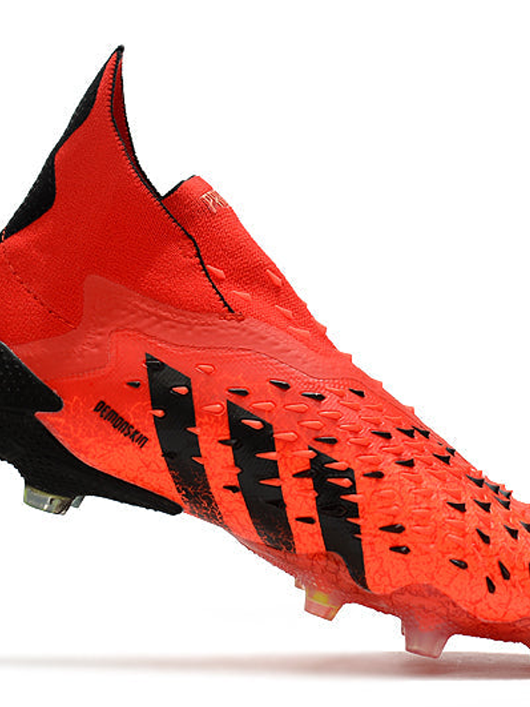 Chuteira Adidas PREDATOR FREAK FG 2